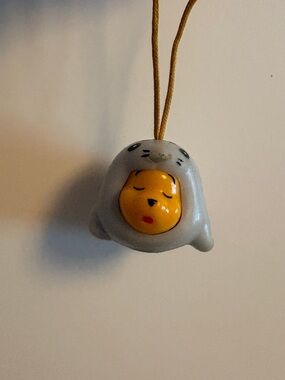 Peek-A-Pooh Charm - Seal (Series 3)